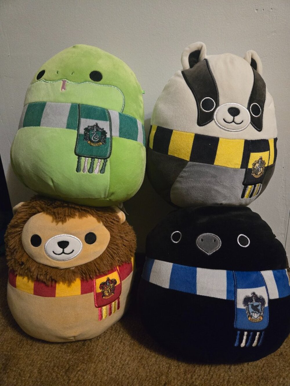 All 4 Harry Potter squishmellows.